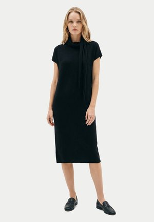 GOBI Cashmere Strickkleid - black
