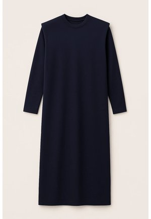 Černé midi šaty s dlouhým rukávem, kulatým výstřihem a strukturovanými rameny, položeny na světlém pozadí.