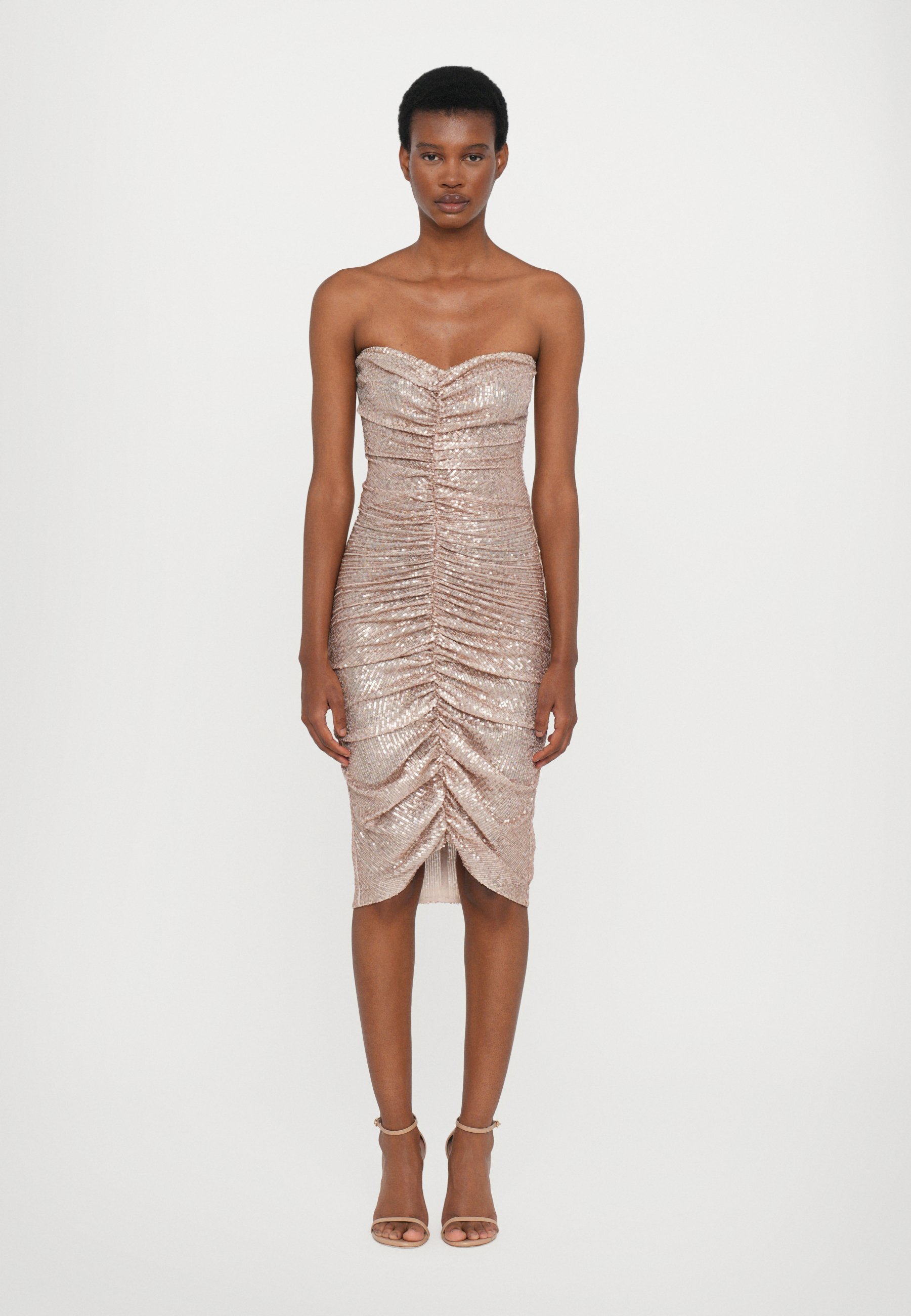 オールインワン・サロペット Norma Kamali Strapless Shirred Midi Dress - Beige STRAPLESS SHIRRED FRONT DRESS TO KNEE – Black – Norma Kamali