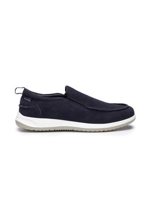 Scarpa casual slip-on blu navy con tomaia in camoscio, suola in gomma bianca e linguetta sul tallone, mostrata su sfondo bianco.