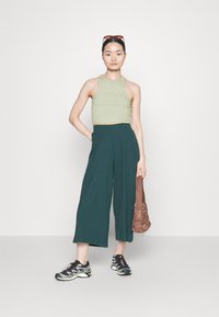 Even&Odd Petite - 3 PACK - Top - beige/green/black Imagine miniatură 1