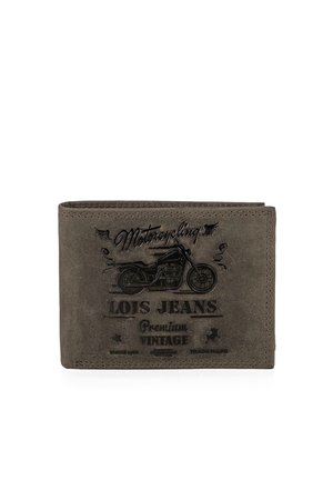 Billetera de cuero gris con un gráfico de motocicleta en relieve y texto. Textura suave, diseño de bi-fold y detalles de costura visibles.