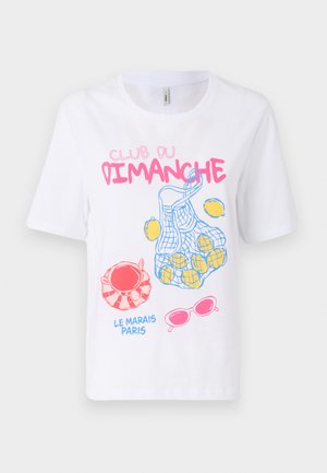 Biała bawełniana koszulka z kolorową grafiką: torba siatkowa z cytrynami, okulary przeciwsłoneczne oraz tekst "CLUB DU DIMANCHE" i "LE MARAIS PARIS."