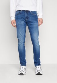 Tommy Jeans AUSTIN SLIM TAPERED - Blugi slim fit - denim dark