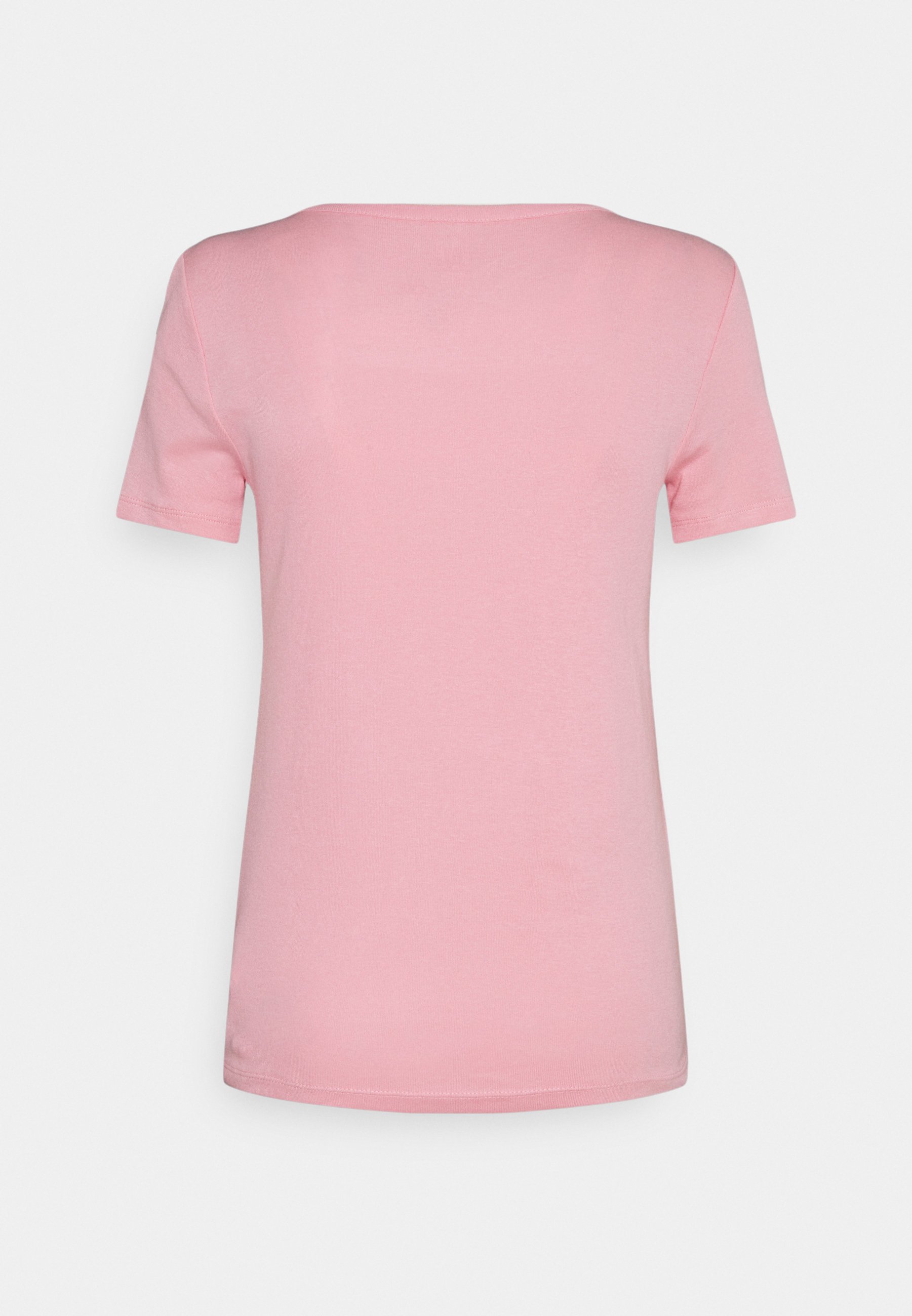 henley shirt gap