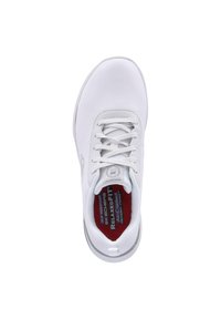 Sneaker in pelle bianca con punta arrotondata, chiusura con lacci, linguetta imbottita e soletta ammortizzata. Caratterizzato da un logo discreto sul lato.
