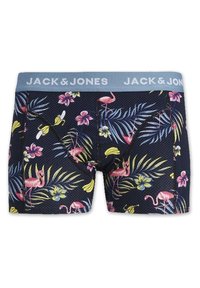 Boxer shorts bleu marine avec des motifs floraux tropicaux et des flamants roses. Tissu doux, taille élastique avec le logo "JACK & JONES" en bleu clair.