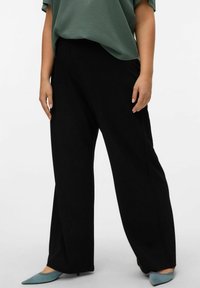 Vero Moda Curve VMCBERLIN ZAMIRA MW CUR - Kalhoty - black