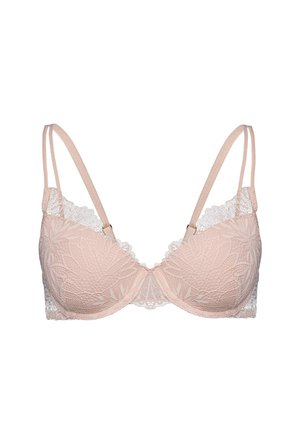 Jasnoróżowy koronkowy biustonosz z fiszbinami, z kwiatowymi wzorami, regulowanymi podwójnymi ramiączkami i półprzezroczystymi krawędziami na białym tle.