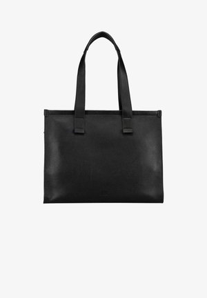 Schwarze Leder-Tote mit zwei flachen Griffen, rechteckiger Form und subtil strukturierter Oberfläche, zum Tragen in der Hand oder über der Schulter entworfen.