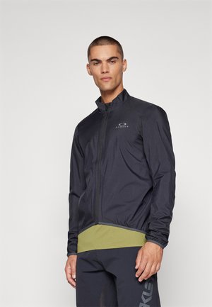 - Kurtka hardshell