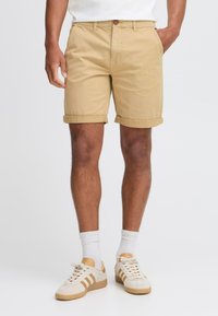 Blend - BHMASON-SHORTS SLIM/ REGULAR FIT - Shorts - cornstalk Miniaturebillede 1