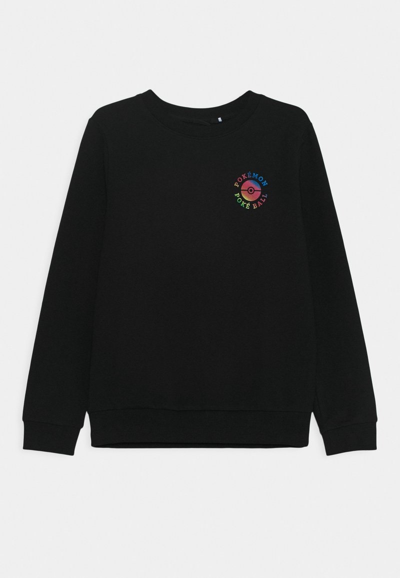Sweatshirt noir en coton à manches longues, avec un logo Pokémon coloré et un design de Poké Ball sur la poitrine gauche.