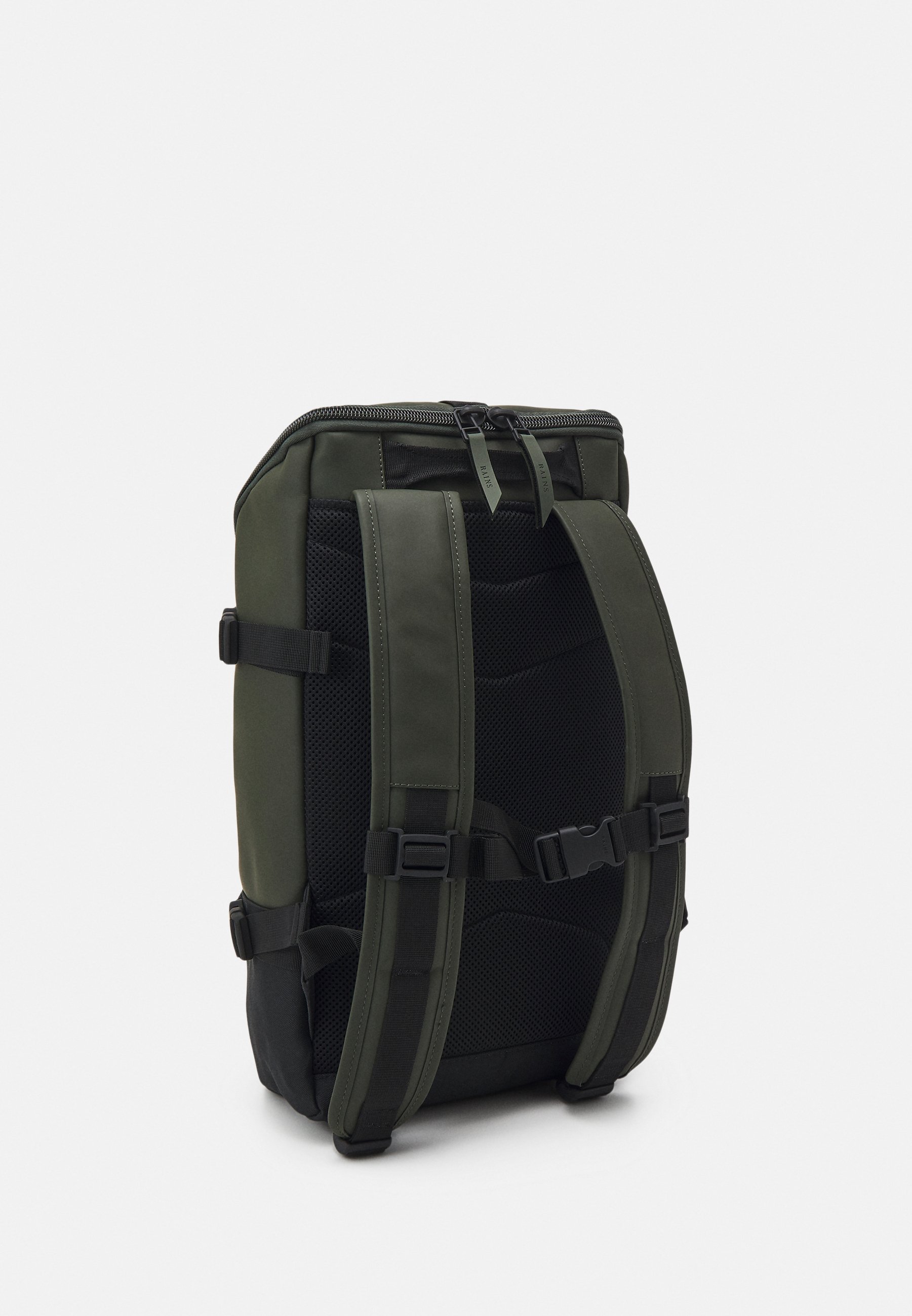 nike backpack with charger