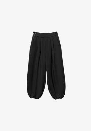 Stradivarius, SAROUEL TROUSERS WITH BUCKLE - Nohavice - black