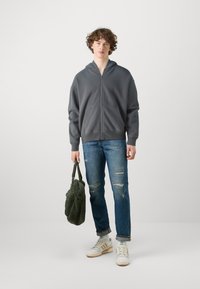 Hollister Co. BOXY - Bluză de molton cu fermoar - irongate