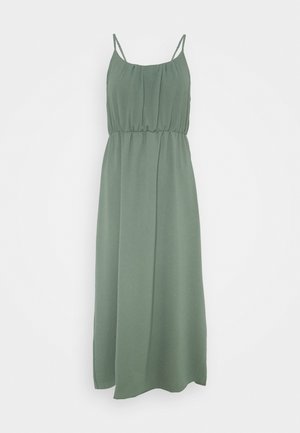 Lange, mouwloze jurk in gedempte groene kleur, met een elastische taille en zachte, vloeiende stof die tot aan de enkels valt.