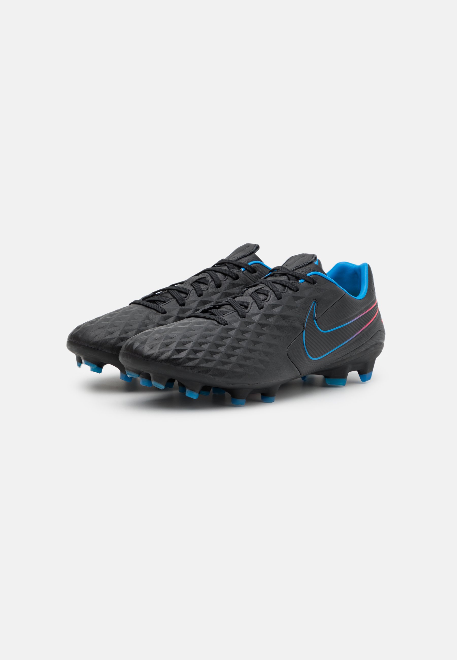 nike tiempo moulded studs