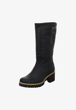 Bota preta de couro até o joelho com um salto robusto, sola clara contrastante e costuras mínimas. Textura suave com acabamento brilhante.