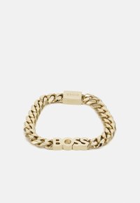 Pulsera de cadena en tono dorado con un gran logo entrelazado de "BOSS". Acabado suave y brillante con un diseño de cierre resistente.