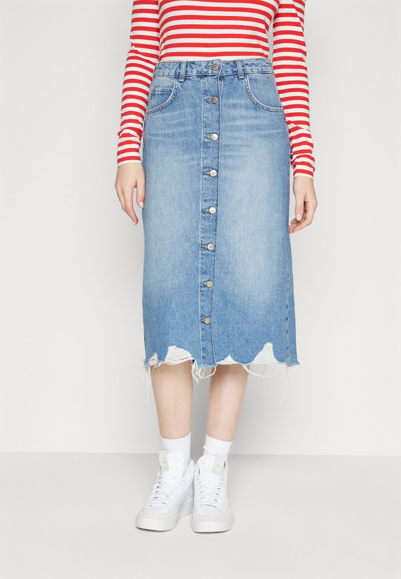 ONLY - ONLFARRAN SKIRT  - Pencil skirt - medium blue denim, Enlarge