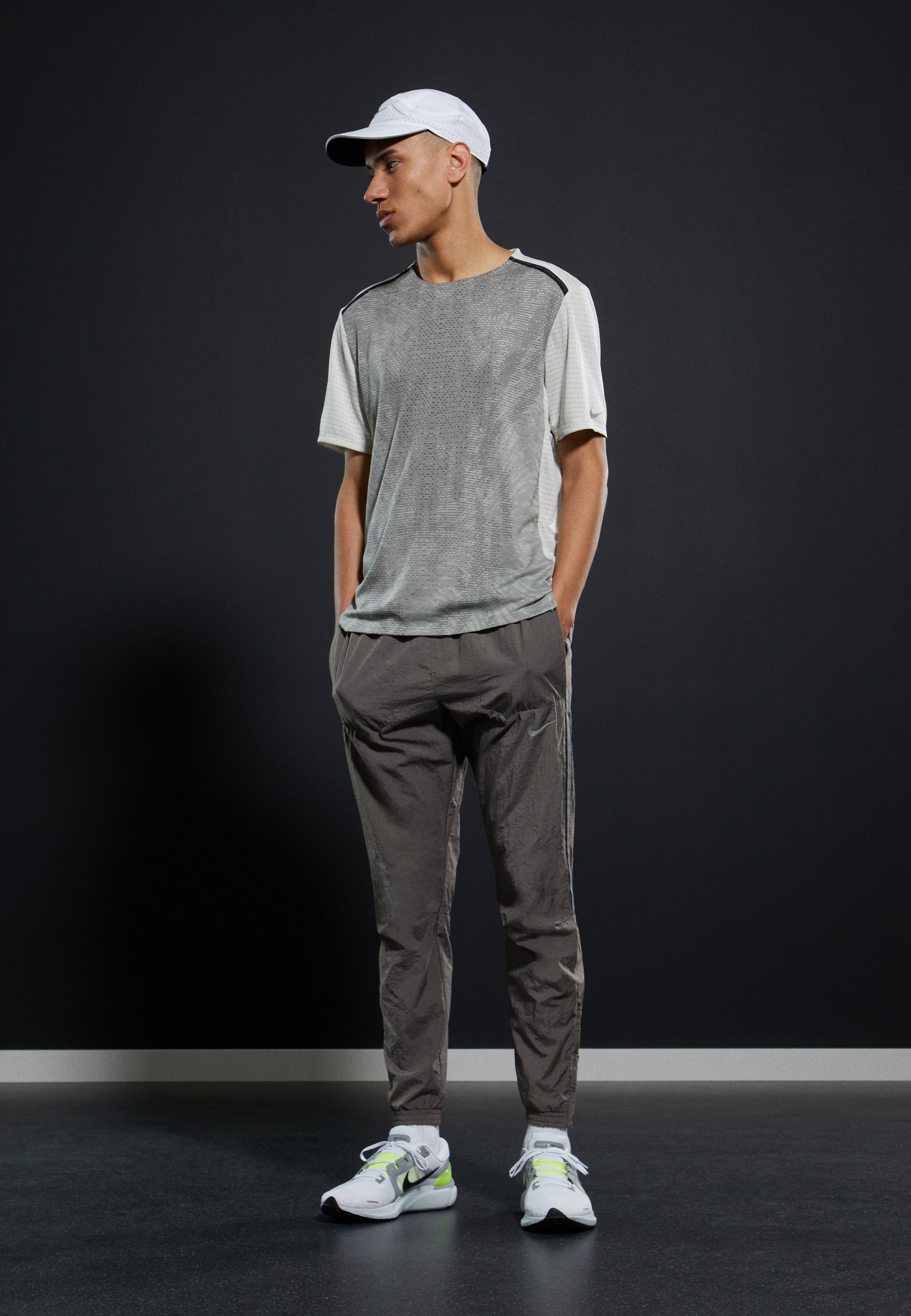 nike nude sweatshirt