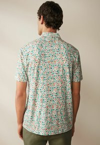 Next REGULAR FIT - Polokošeľa - white