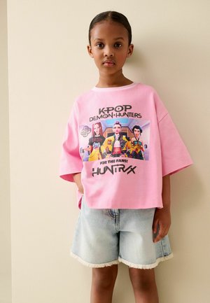 Next, REGULAR FIT - KPOP DEMON HUNTERS OVERSIZED BOXY T-SHIRT . - Langarmshirt - pink