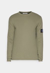 BADGE TEE - Top dugih rukava - dusty olive