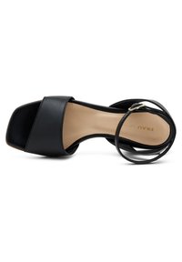 Frau Shoes STRAP WITH LOW HEEL - Sandali - black