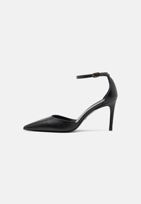 Ausgewählt, black