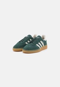 adidas Originals HANDBALL SPEZIAL - Αθλητικά παπούτσια - mineral green/off white
