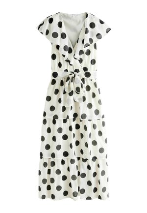 Weißes gestuftes Midikleid mit schwarzen Polka-Dots, kurzen Rüschenärmeln, V-Ausschnitt und einem Taillengürtel.