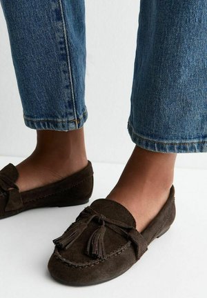 New Look, PREMIUM REAL  DARK  TASSEL LOAFERS - Chaussons - dark brown