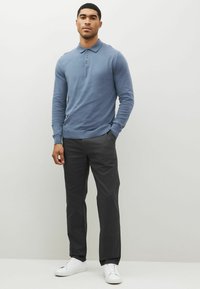 Next REGULAR FIT STRAIGHT LEG - Vászonnadrágok - grey