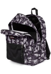 Eastpak PINNACLE - Reppu - blocktype black