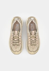 Thumbnail Image 7