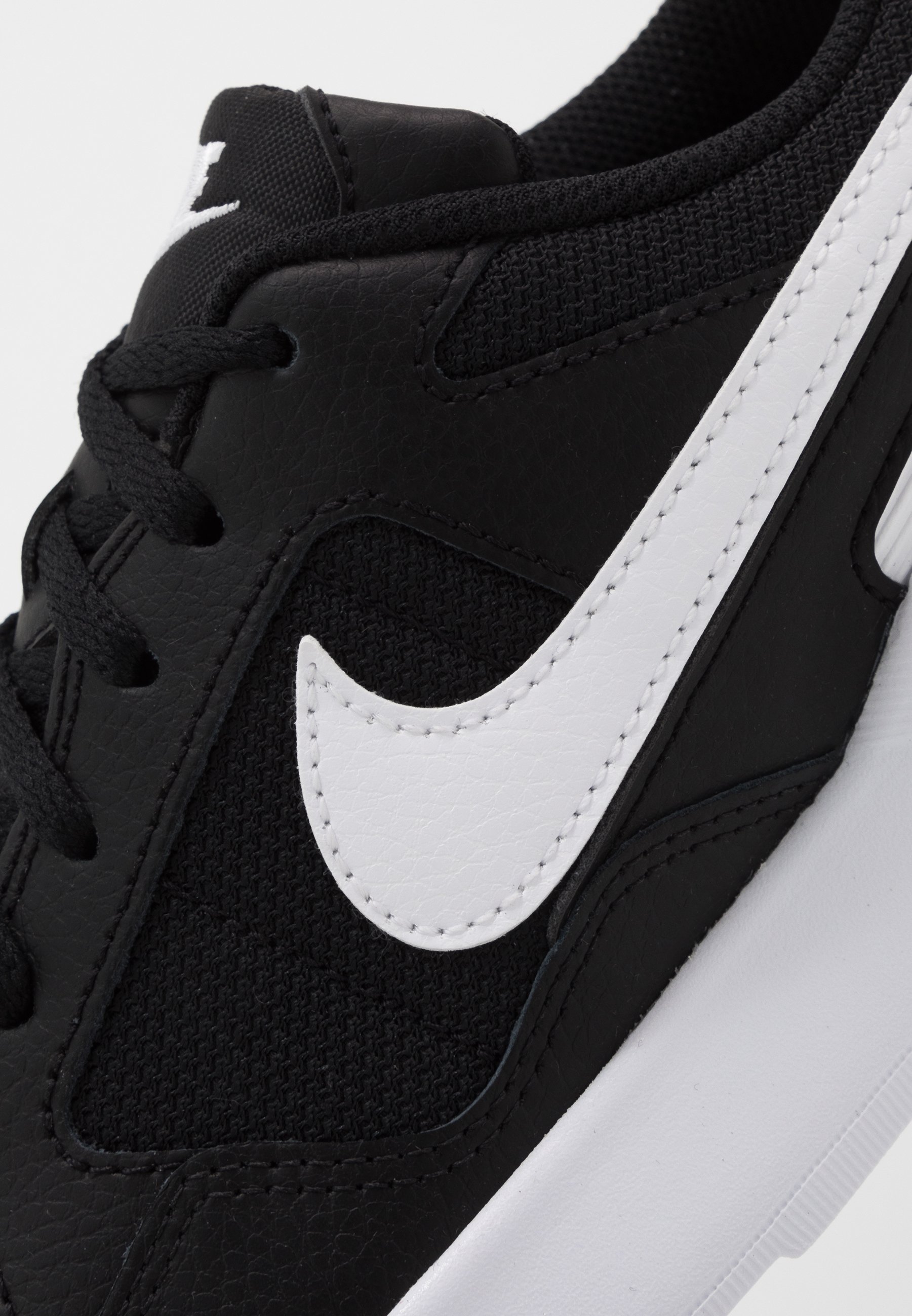 Nike Air Pegasus 92 Lite | The Drop Date