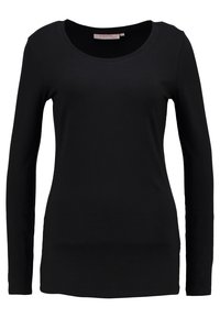 Czarny długi rękaw koszula z elastycznej bawełny, okrągły dekolt; gładka tekstura, dopasowany kształt, bez widocznych wzorów czy ozdób.