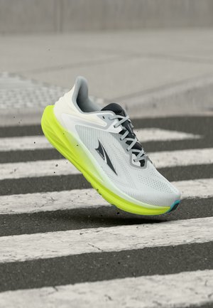 Altra TORIN 8 - Zapatillas running asfalto - white/lime