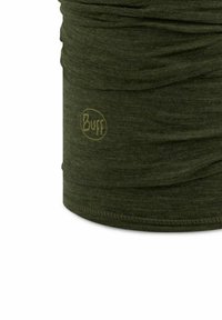 Braga de cuello Buff ligera de color verde con una textura suave y elástica. Presenta un logo circular en un color contrastante en el lateral.