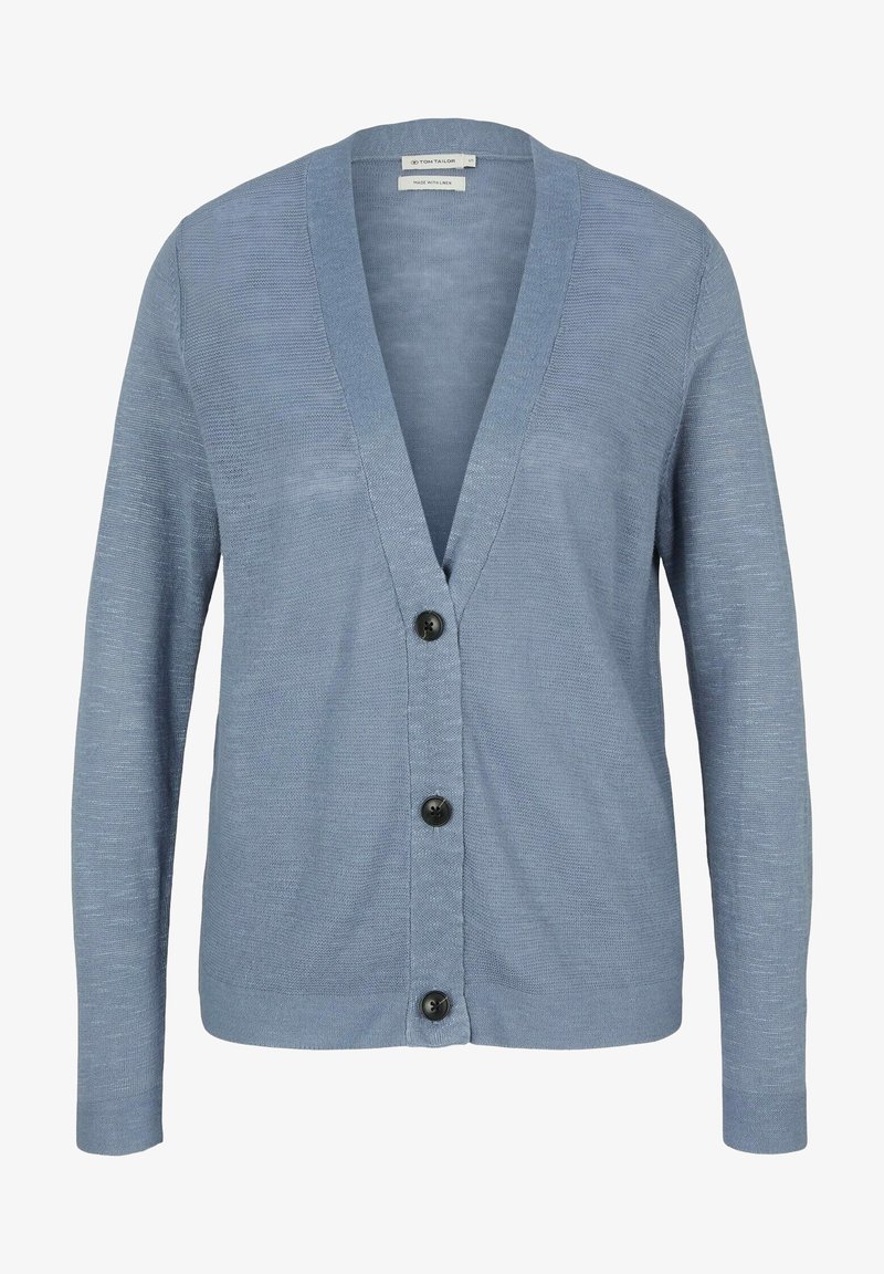 Cardigan bleu clair en mélange de lin avec manches longues, col en V profond et trois boutons noirs sur le devant.