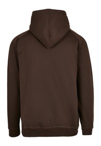 Vue arrière d'un sweat à capuche marron uni avec manches longues, une capuche, et des poignets et ourlet côtelés sur un fond blanc.