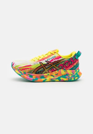 NOOSA TRI 13 - Hardloopschoenen competitie - hot pink/sour yuzu