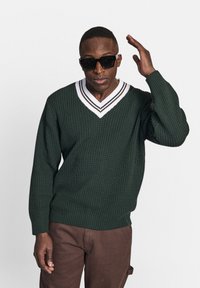 Redefined Rebel CONE - Neule - greener pastures