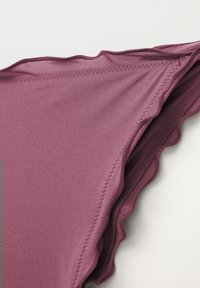 Thumbnail Image 5