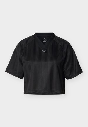 Črna športna kratka majica z kratkimi rokavi, V-izrezom, nežnimi navpičnimi črtami in majhnim logotipom Puma na sredini prsnega koša.