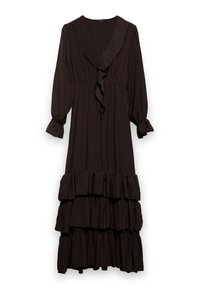 Braunes Maxikleid mit langen Ärmeln, gerafftem Kragen und mehreren Stufen von gerafftem Stoff am Saum. Weiches, fließendes Material.