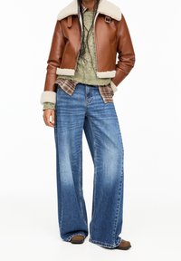 PULL&BEAR Giacca in similpelle - brown