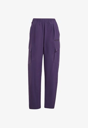 Lila Cargo-Hosen mit einem elastischen Bund, zwei Seitentaschen und einem schwarz auf der Vorderseite aufgedruckten Logo. Leichtes, glattes Material.